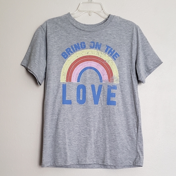 Mighty Fine NEW Bring On The LOVE Rainbow Tee - Picture 1 of 4